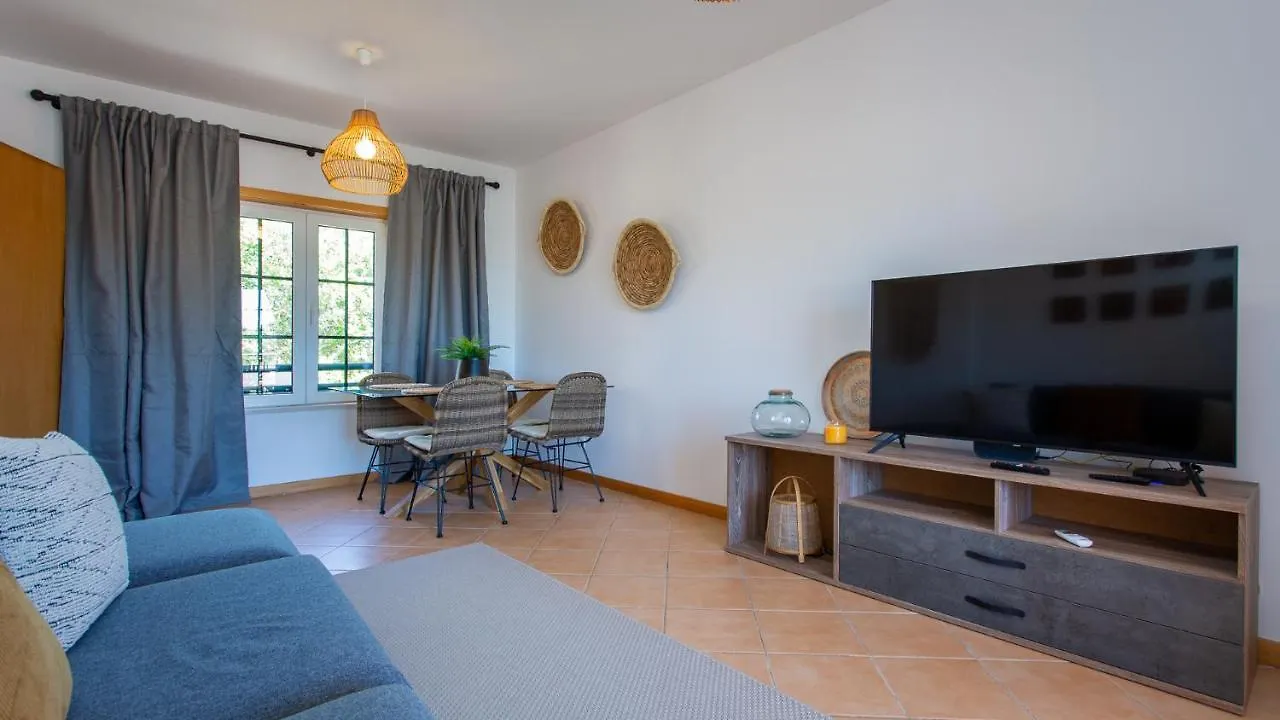 Glamorous 1Bdr Apartment W/ Balcony And Pool By Lovelystay 0*, Alvor