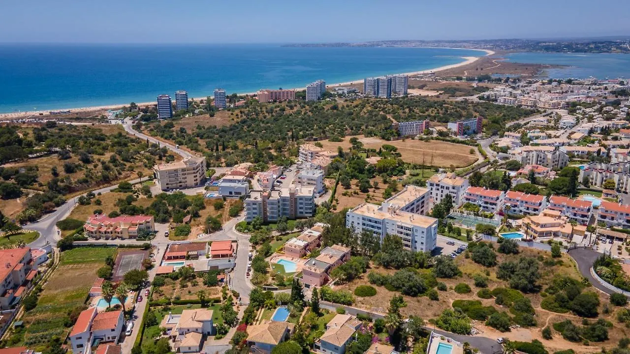 Glamorous 1Bdr Apartment W/ Balcony And Pool By Lovelystay  Alvor